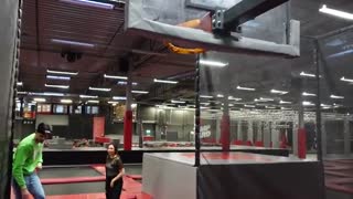 ولاگ از JUMP YARD با فرشاد سایلنت:::طنز